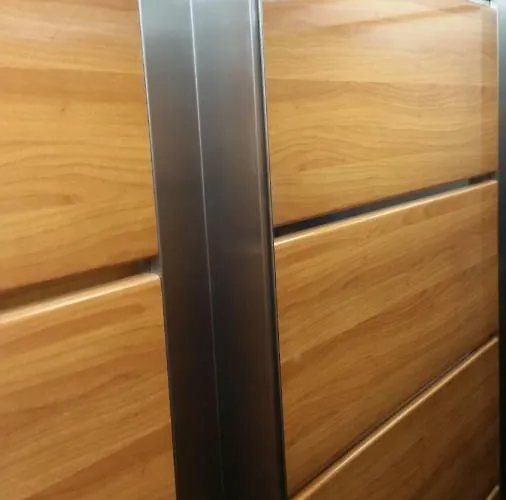 In River Park アパート