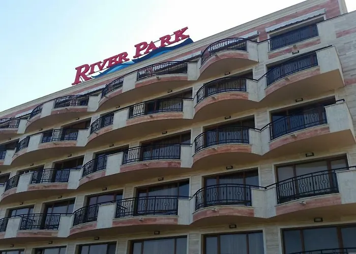 In River Park アパート *