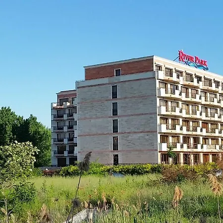 Apartment In River Park *